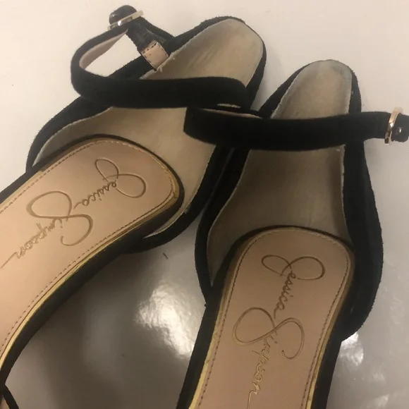 Jessica Simpson Carlette Heel Black Suede pump 8M - Picture 8 of 8